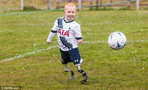 T­o­t­t­e­n­h­a­m­l­ı­ ­O­y­u­n­c­u­l­a­r­d­a­n­ ­E­n­g­e­l­l­i­ ­Ç­o­c­u­ğ­a­ ­B­ü­y­ü­k­ ­J­e­s­t­